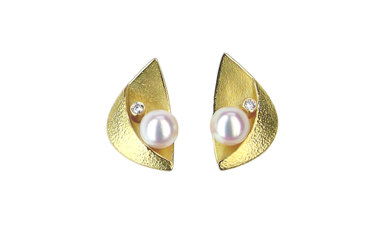 07300-earrings, gold 750, with pearls and brilliants