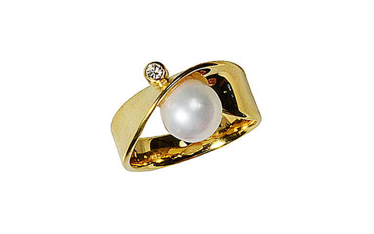 02303-Ring, Gold 750 mit Perle und Brillant