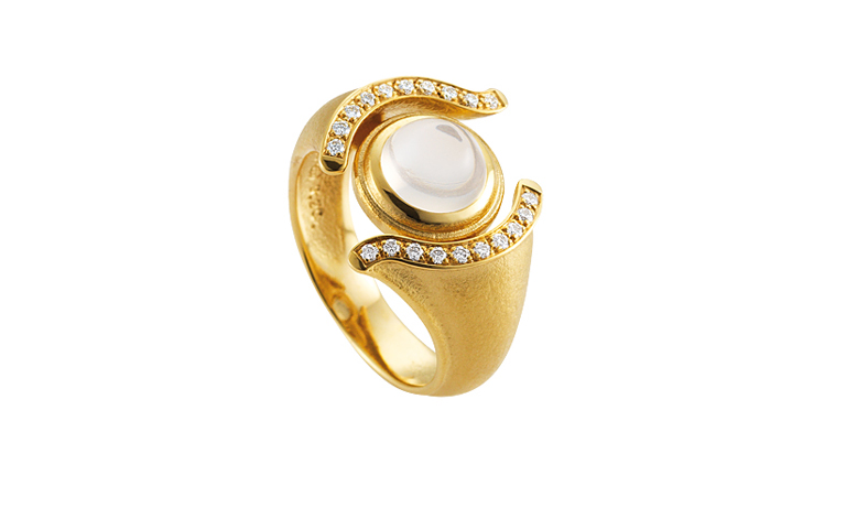 05137-Ring, Gold 750 mit Mondstein und Brillanten