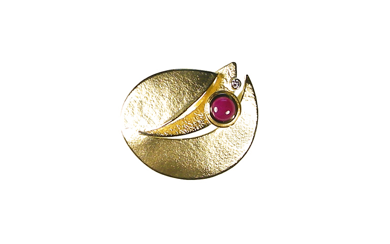 00446-brooch gold 750, garnet, brillant