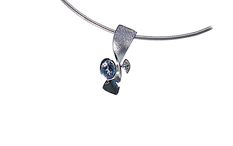 41061-necklace, whitegold 750, brillant and aquamarin