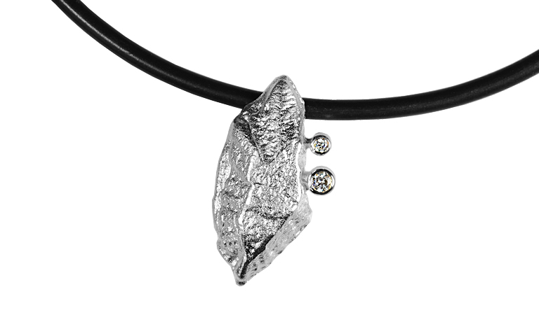 41127-necklace, gold 750 with brillants