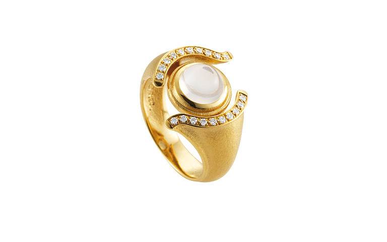 05137-ring, gold 750 with moonstone and brillants
