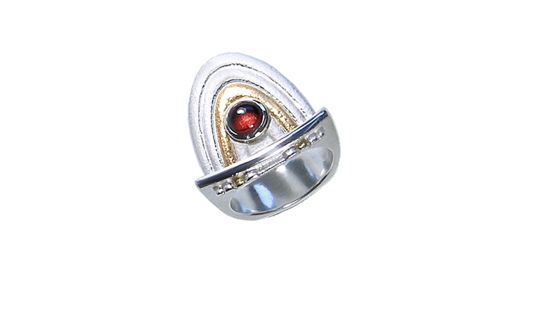 12852-ring, silver 925 with gold 750 and garnet